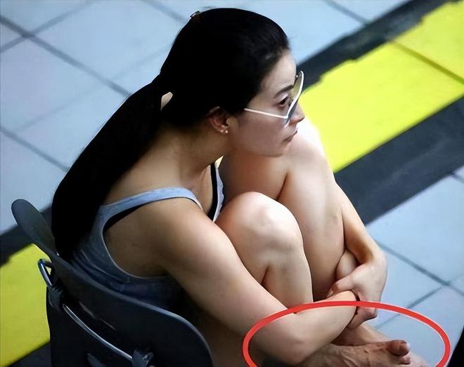 kaiyun官方网站-&quot;场边花絮：运动员的私密生活揭秘&quot;的简单介绍