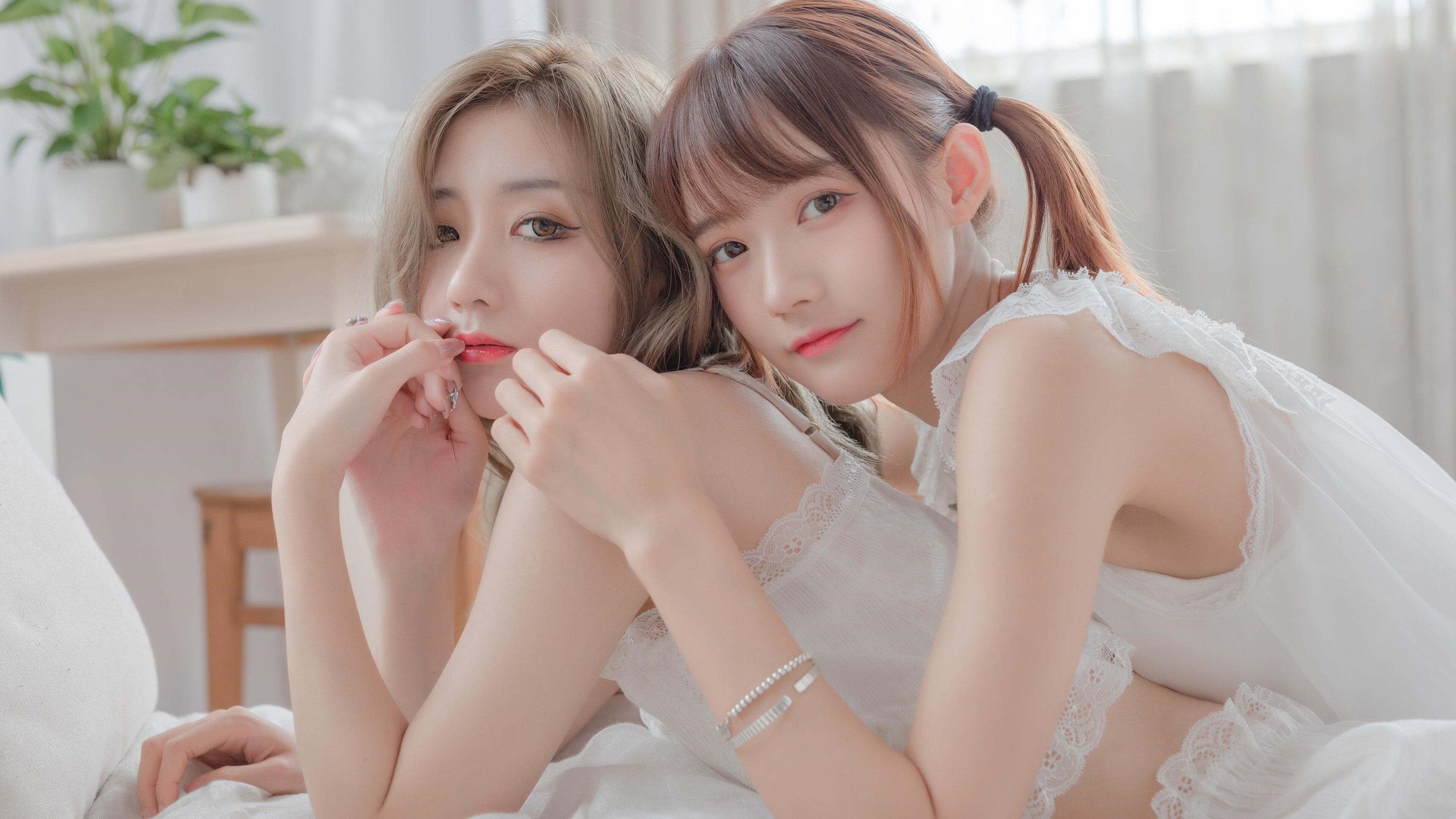 开云·体育官网APP下载-电竞周边市场爆火：收藏品、服饰、家具引领行业新风向，电竞周边产品