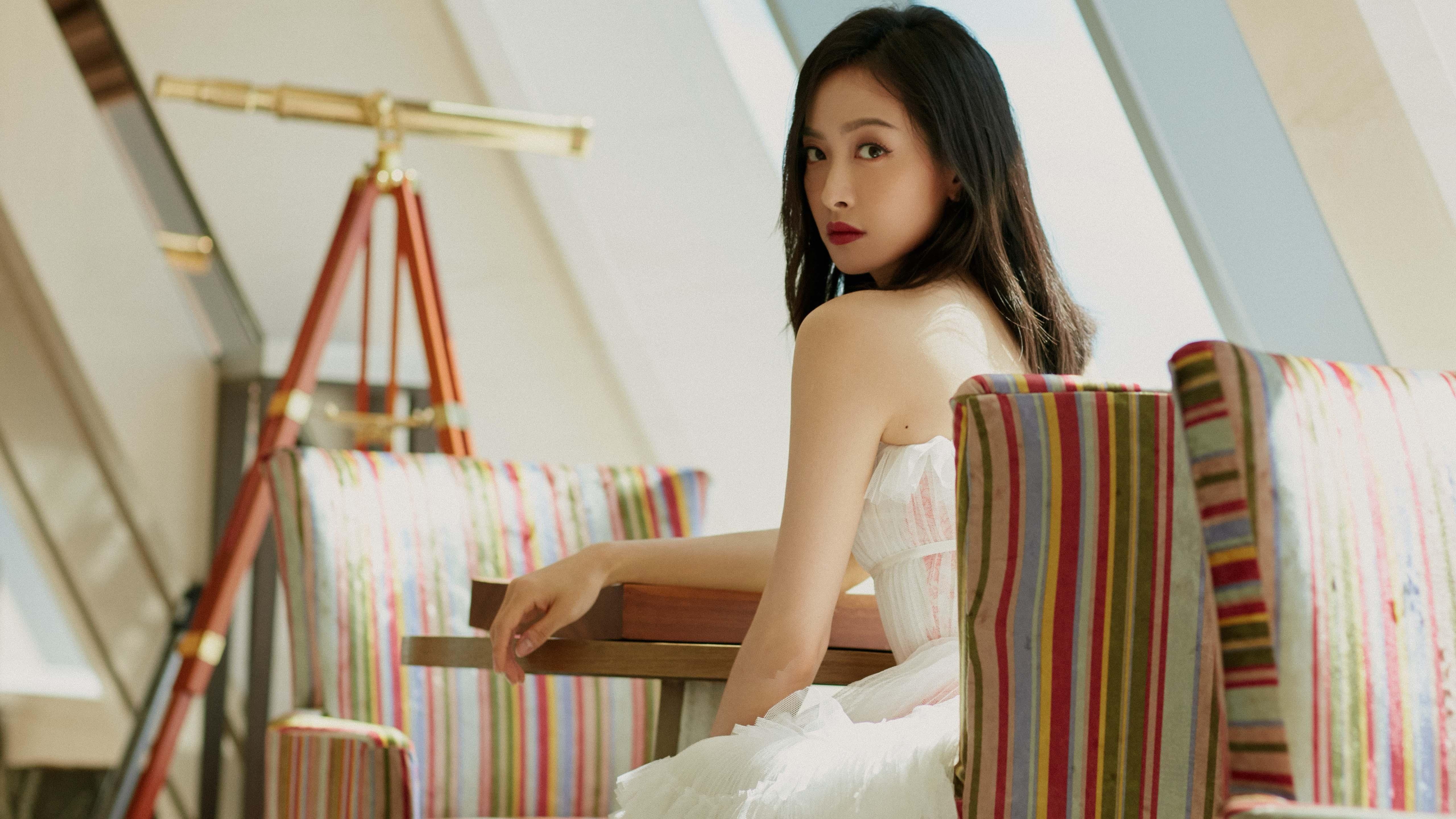 巴黎圣日耳曼三线齐发全面压制对手,巴黎圣日耳曼3_1